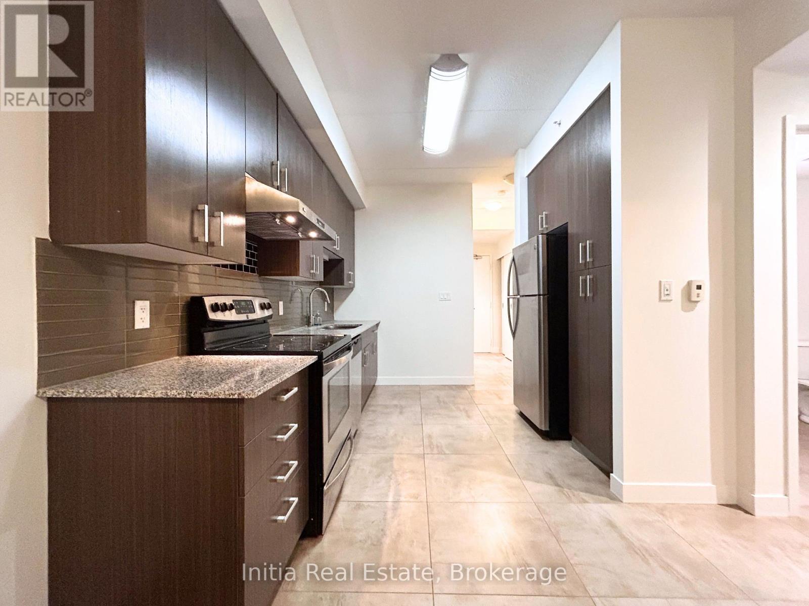 #B303 62 BALSAM STREET - 17
