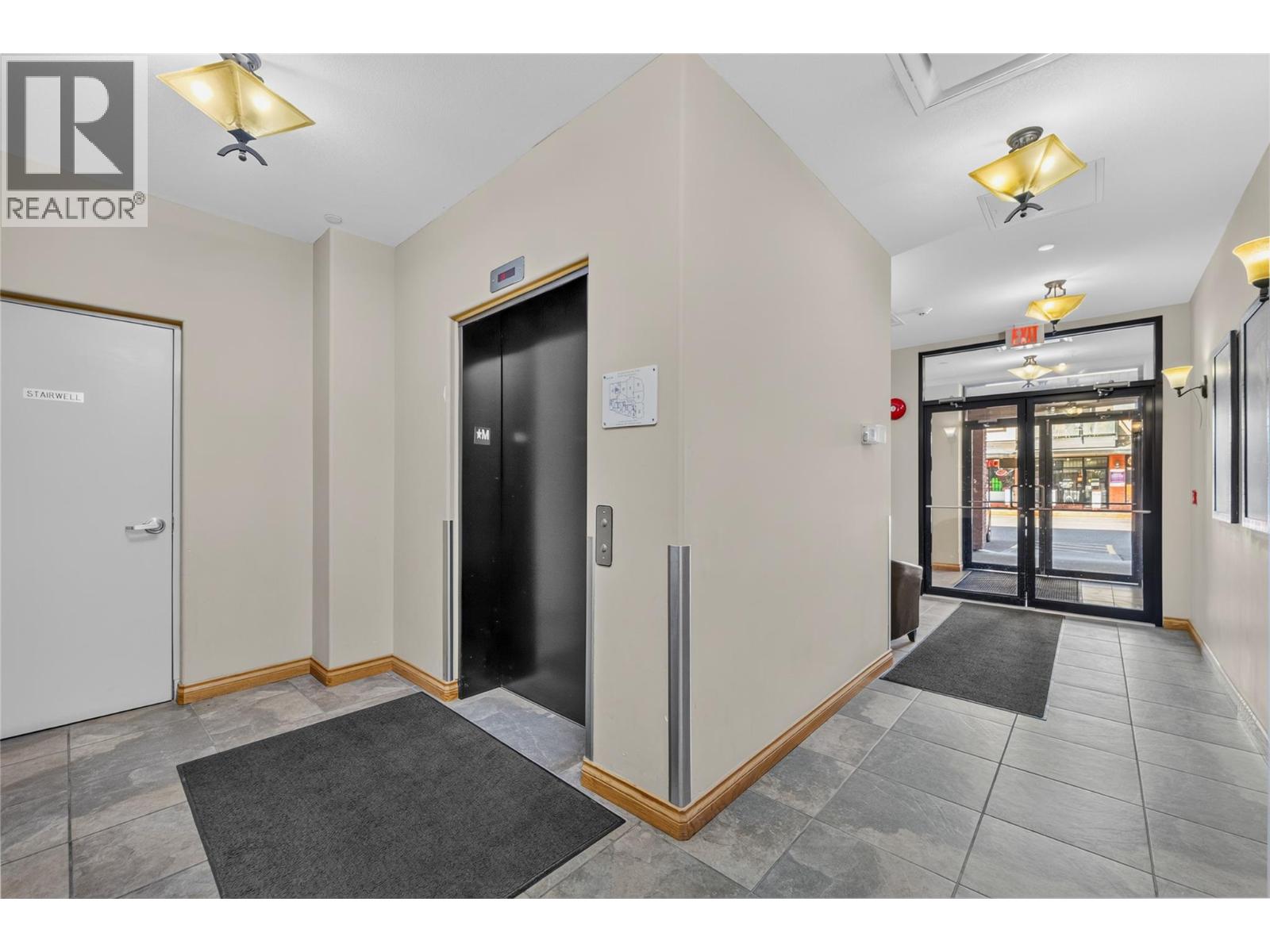 #304 775 MCGILL Road - 30