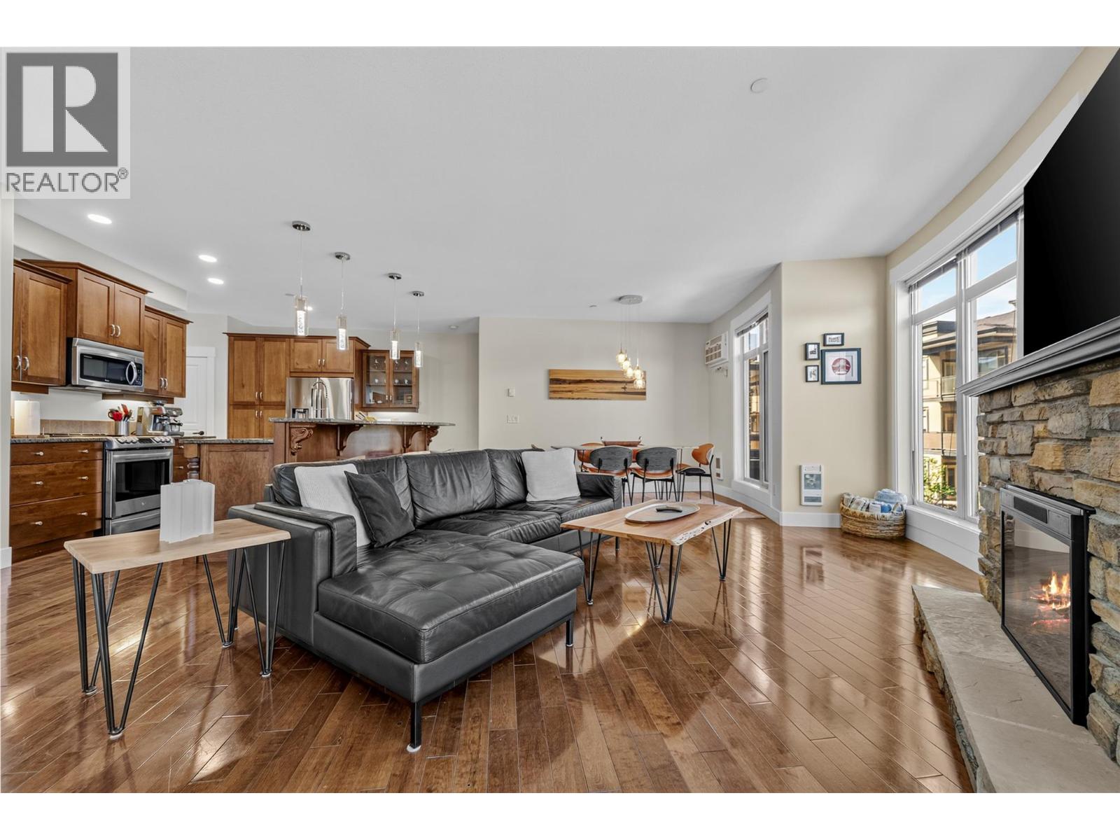 #304 775 MCGILL Road - 10