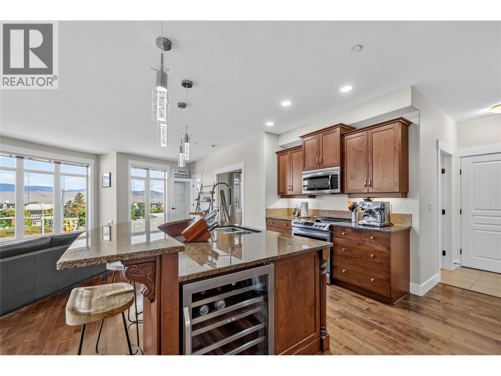 #304 775 MCGILL Road - 5
