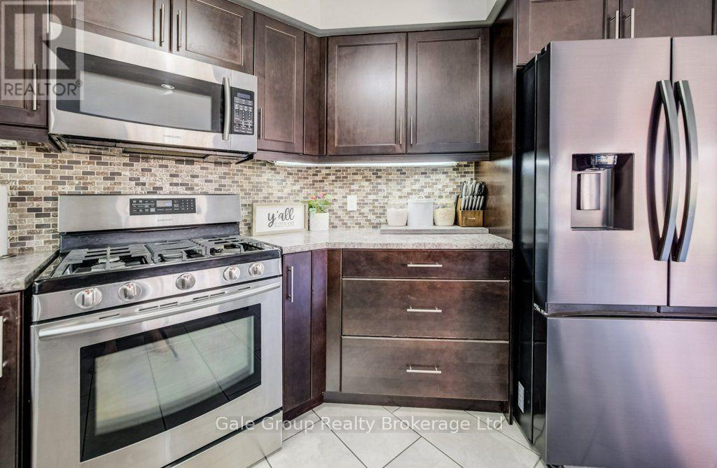 468 CHAMPLAIN AVENUE - Image 15