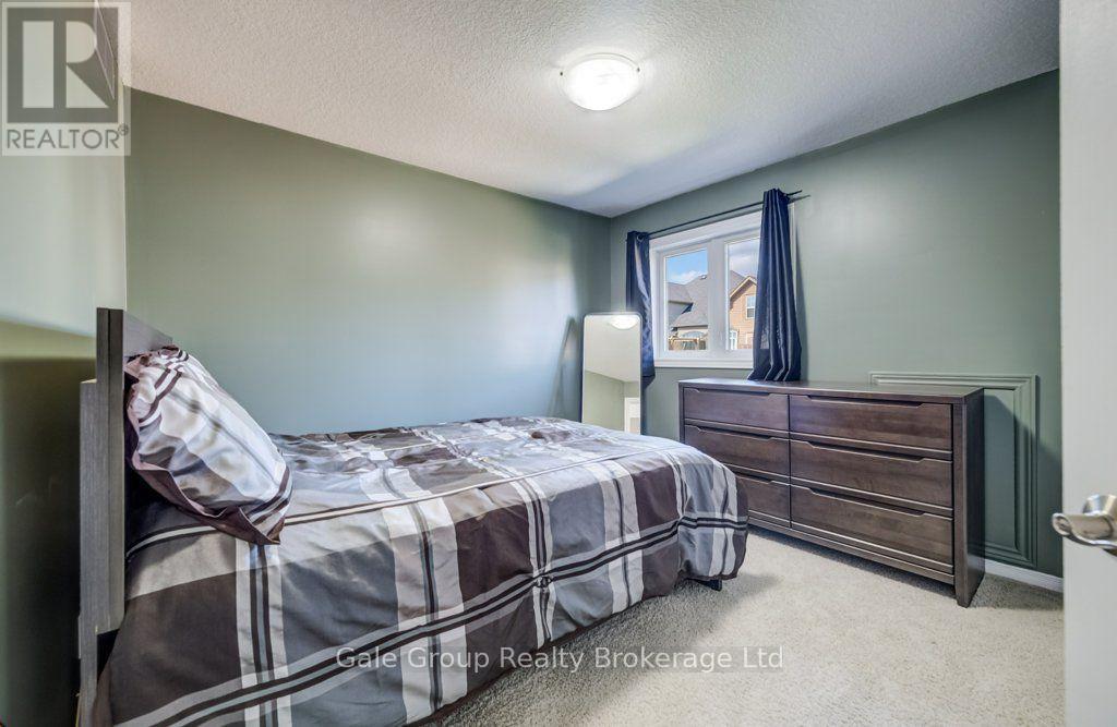 468 CHAMPLAIN AVENUE - Image 24