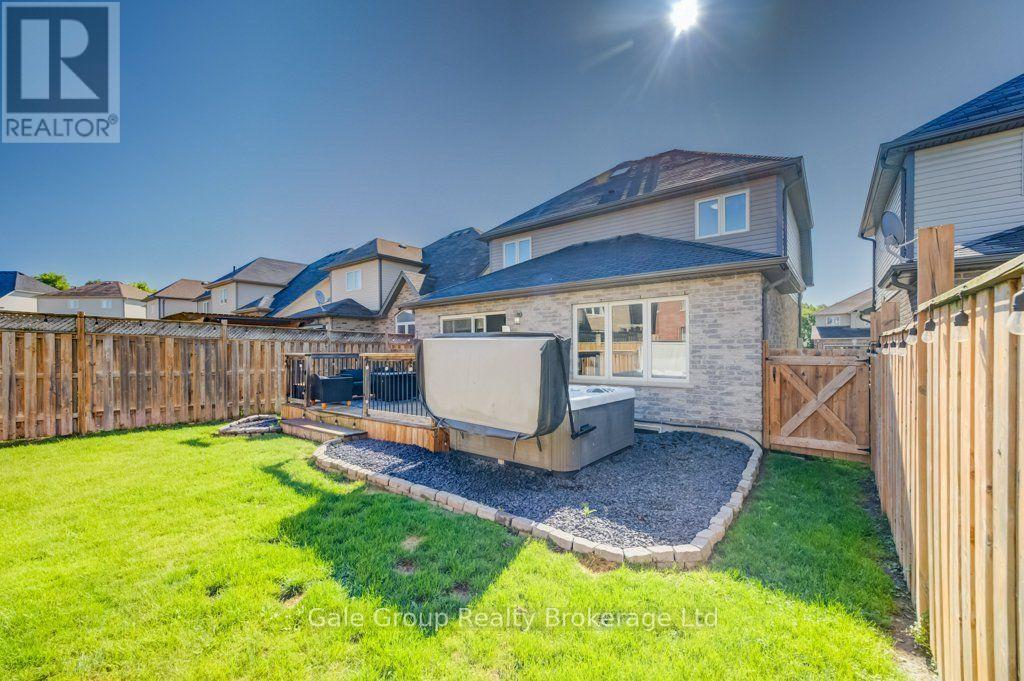 468 CHAMPLAIN AVENUE - 31