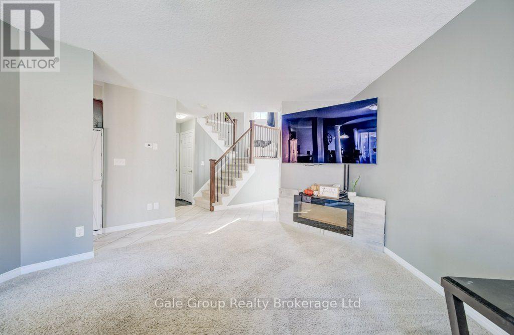 468 CHAMPLAIN AVENUE - 8