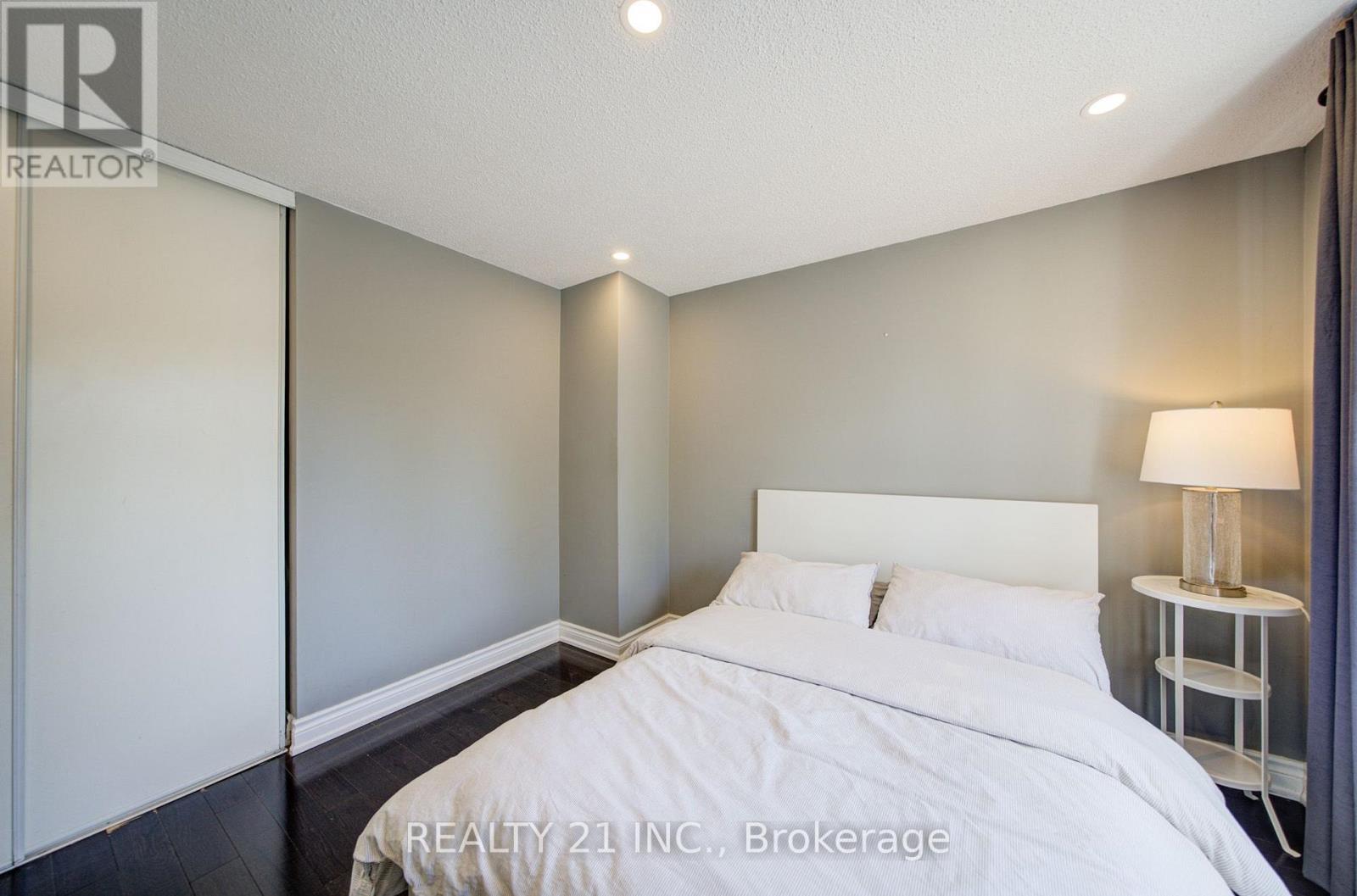 95 HEARNE CRESCENT - 36