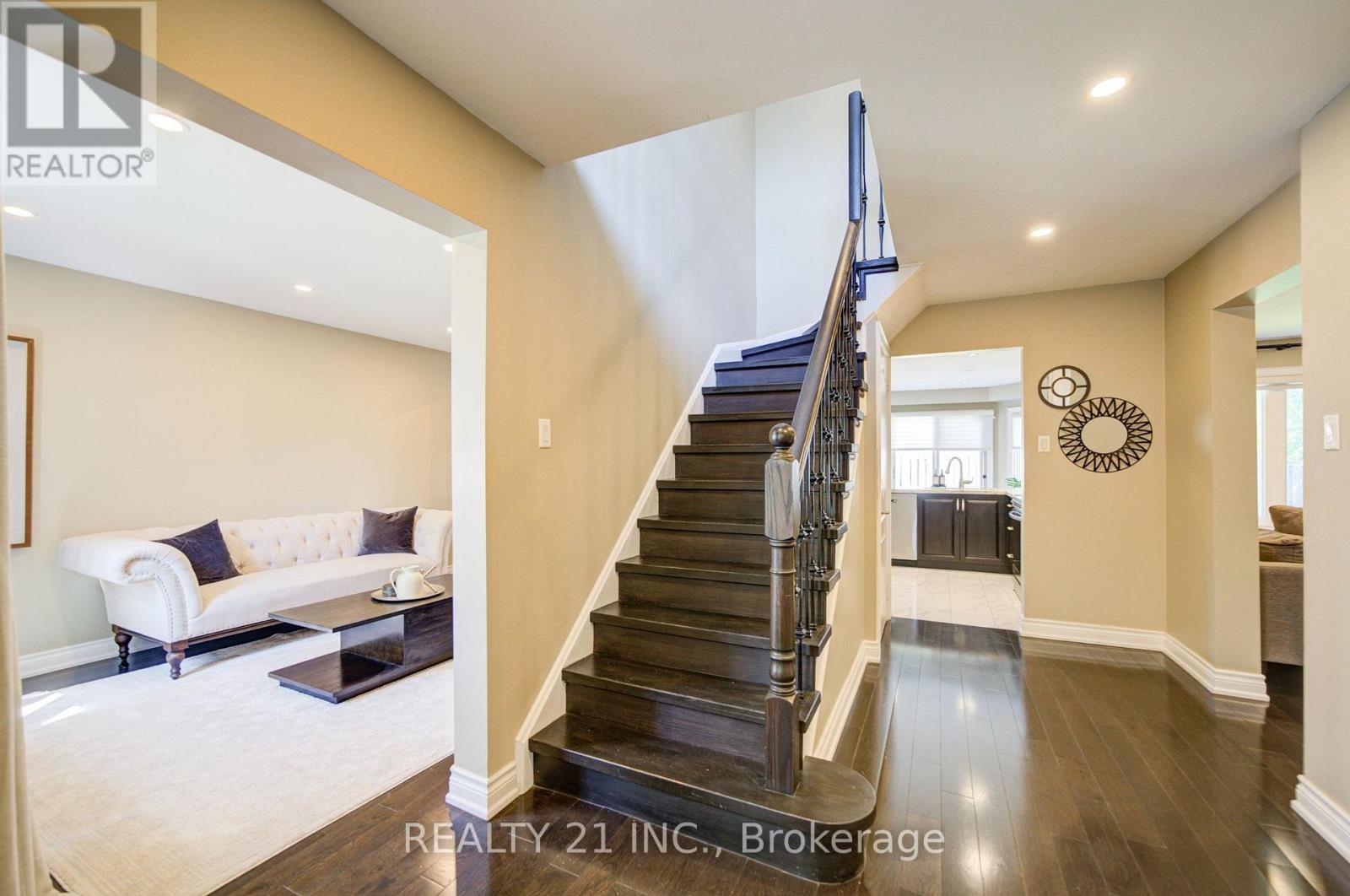 95 HEARNE CRESCENT - 5
