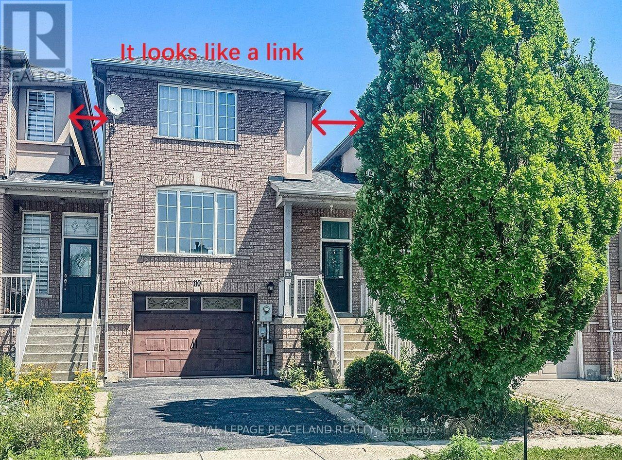110 FOXFIELD CRESCENT
