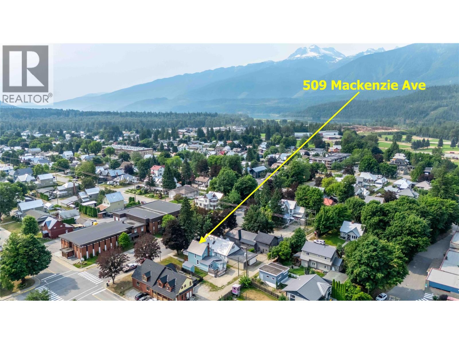 509 Mackenzie Avenue, Revelstoke