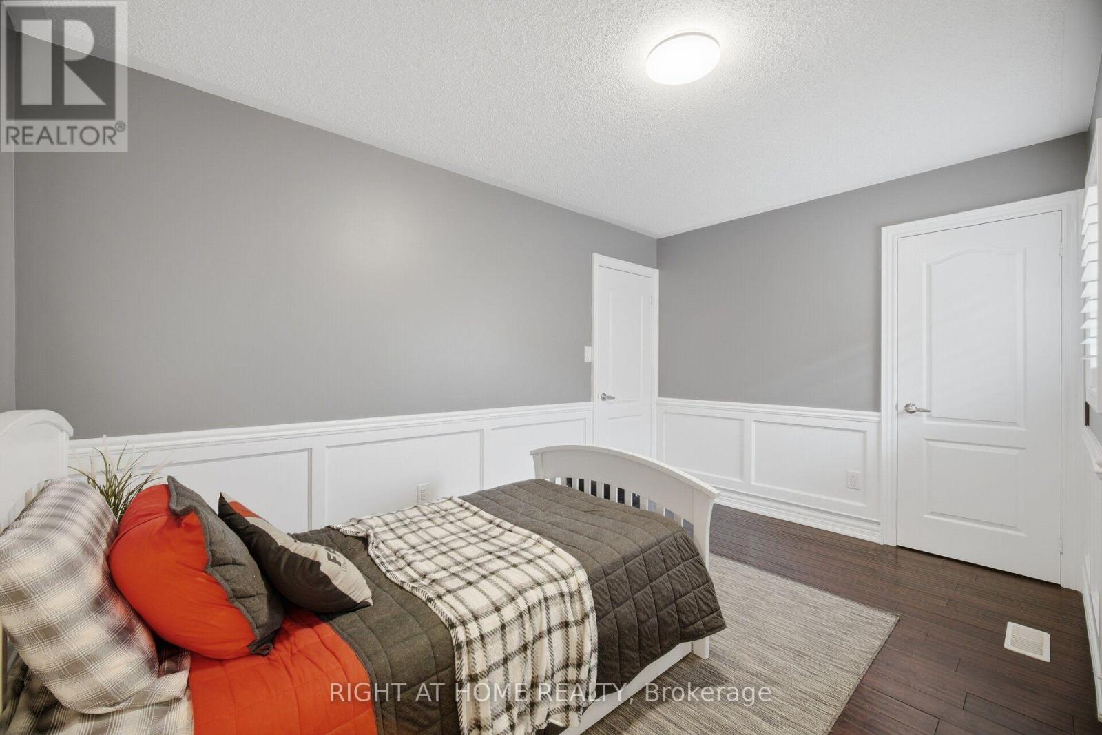 420 NAIRN CIRCLE - 28