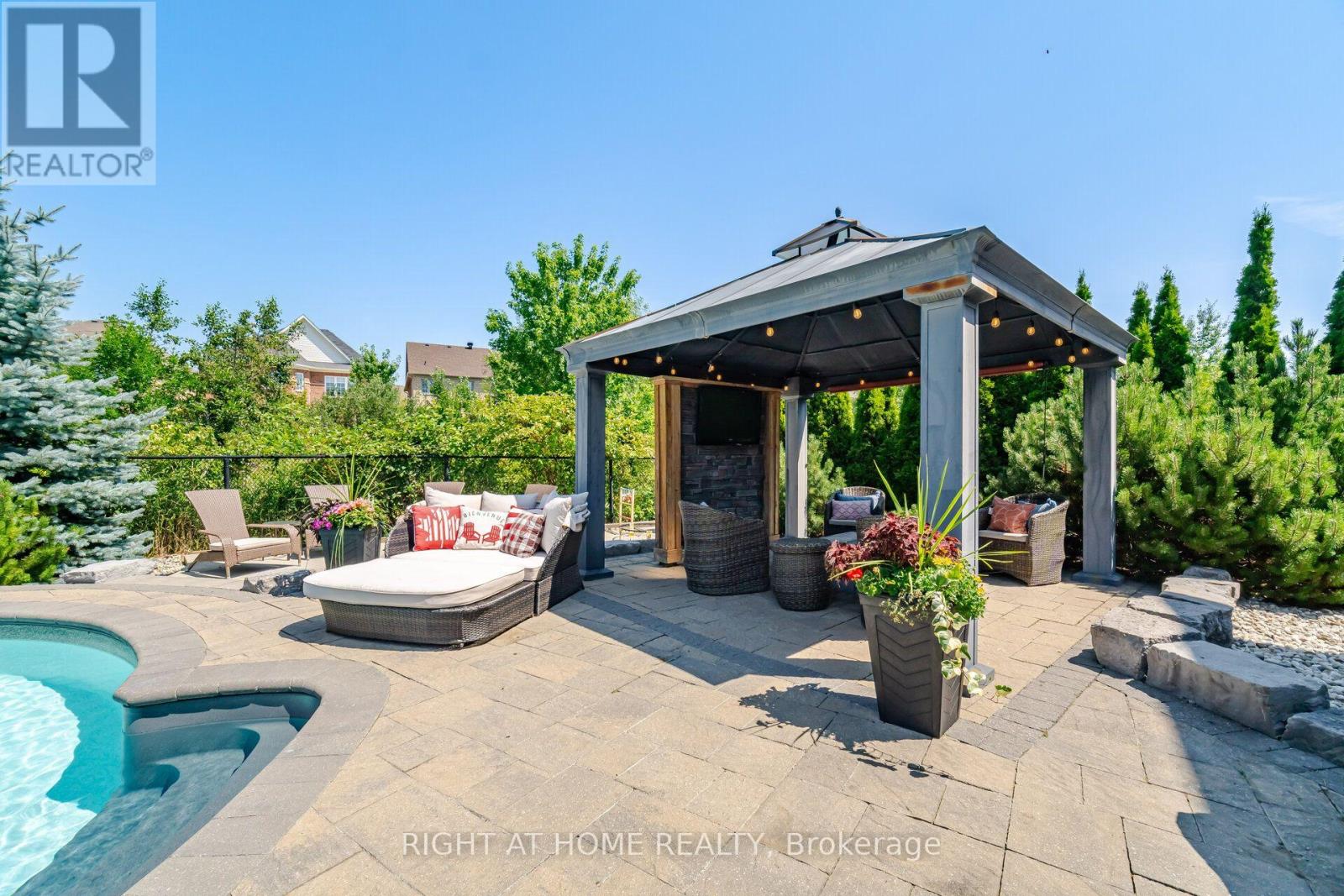 420 NAIRN CIRCLE - 43
