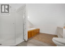 7395 Clover Road, Pemberton, BC V0N2L0 Photo 13