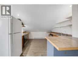 7395 Clover Road, Pemberton, BC V0N2L0 Photo 16