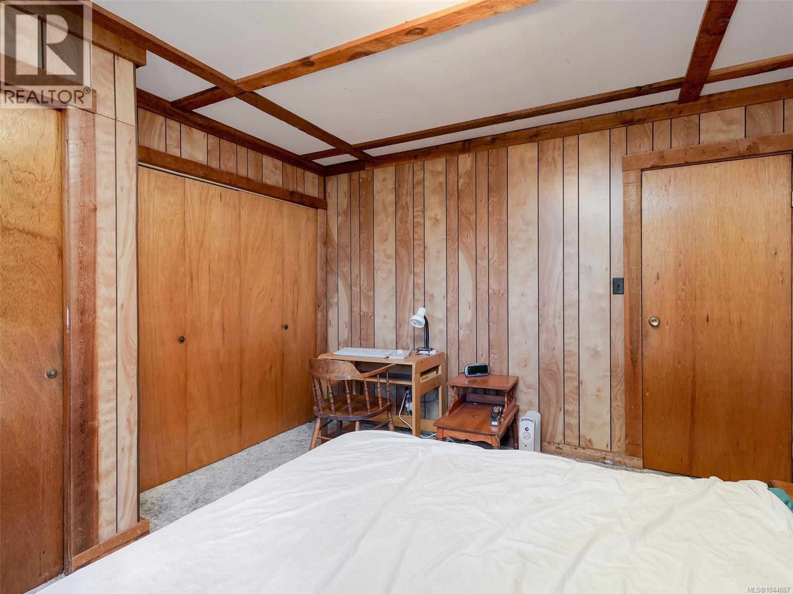 5036 Glinz Lake Rd, Sooke