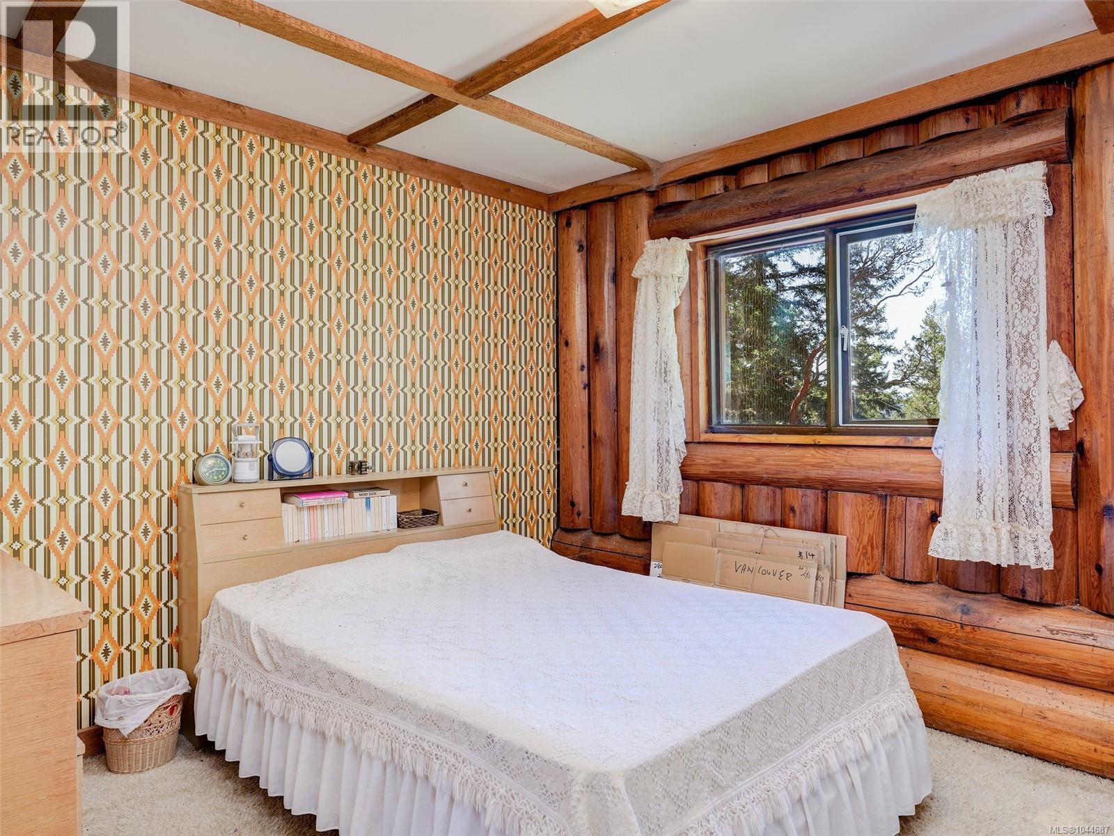 5036 Glinz Lake Rd, Sooke