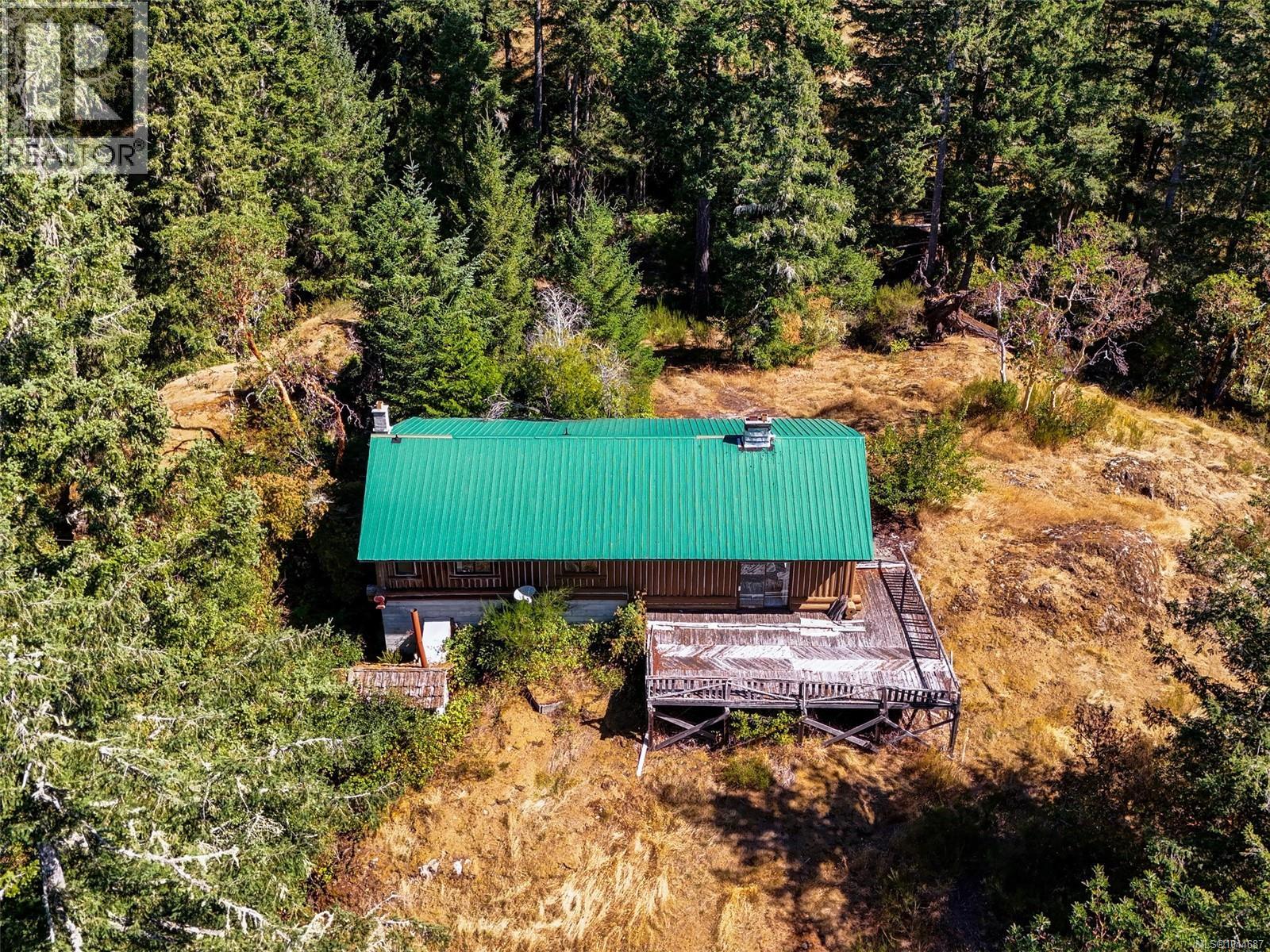 5036 Glinz Lake Rd, Sooke