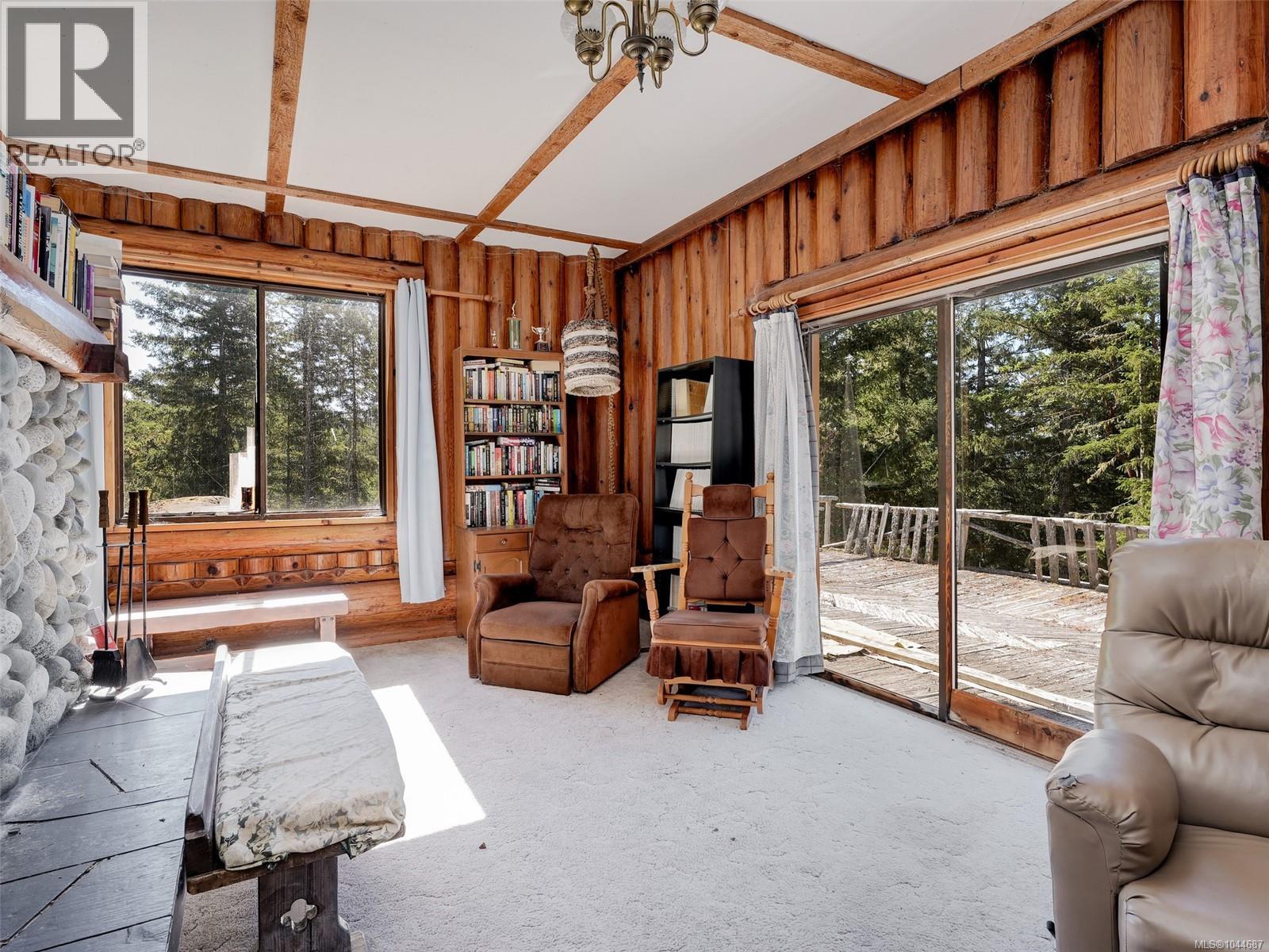 5036 Glinz Lake Rd, Sooke