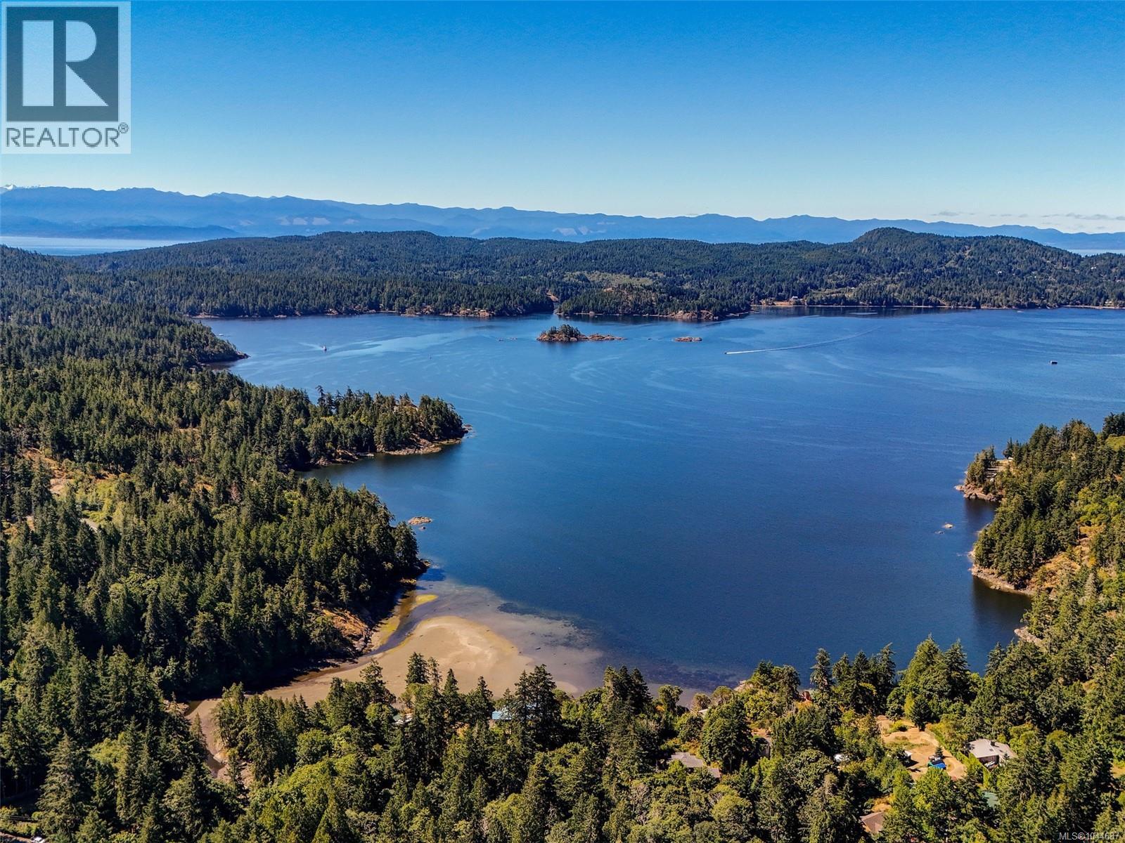 5036 Glinz Lake Rd, Sooke