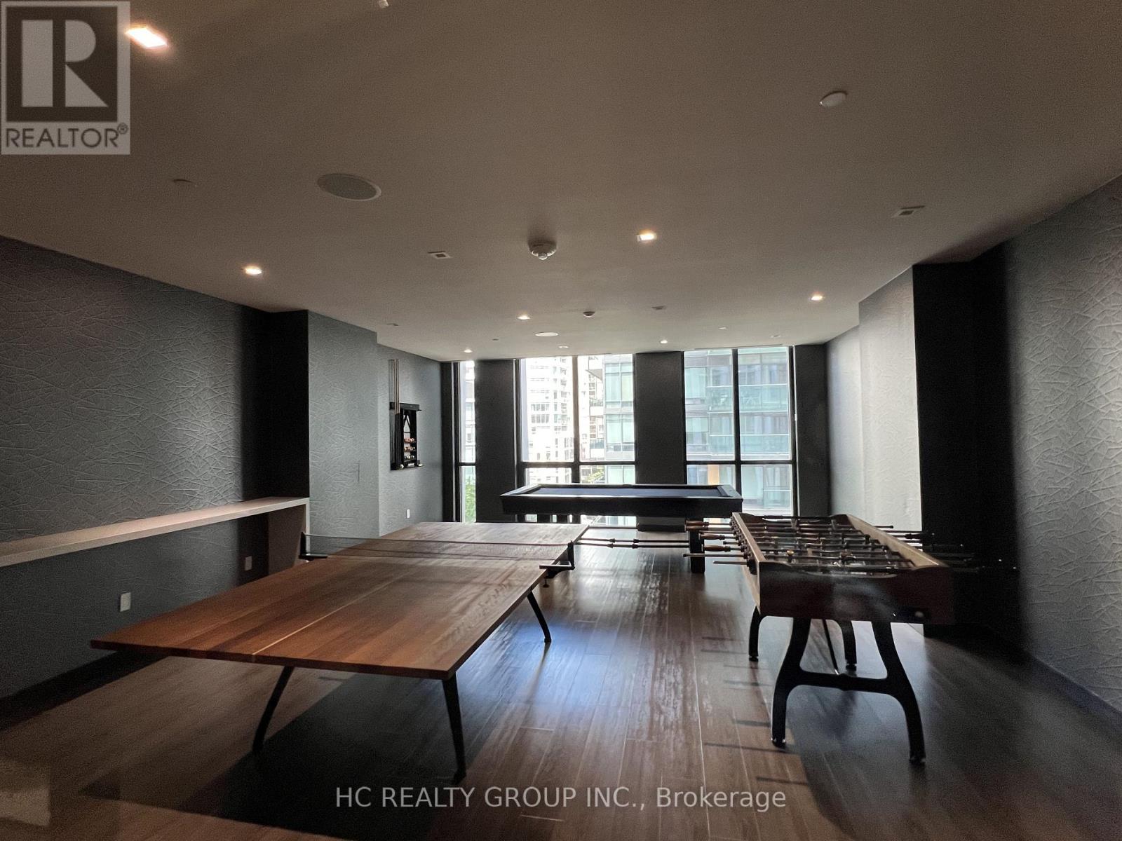 #4512 1 YORKVILLE AVENUE - 15