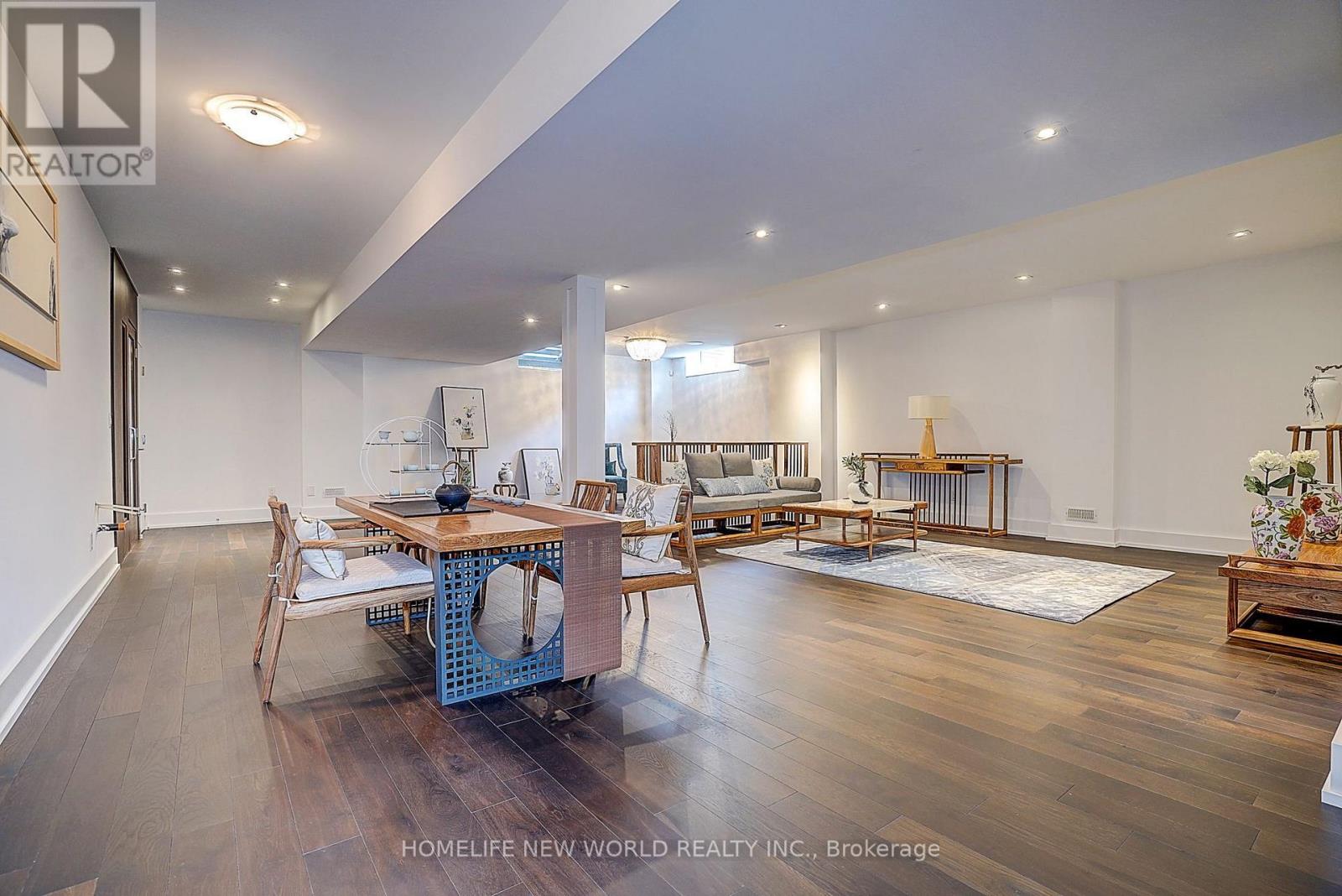 7 VALLIERE PLACE W - 41