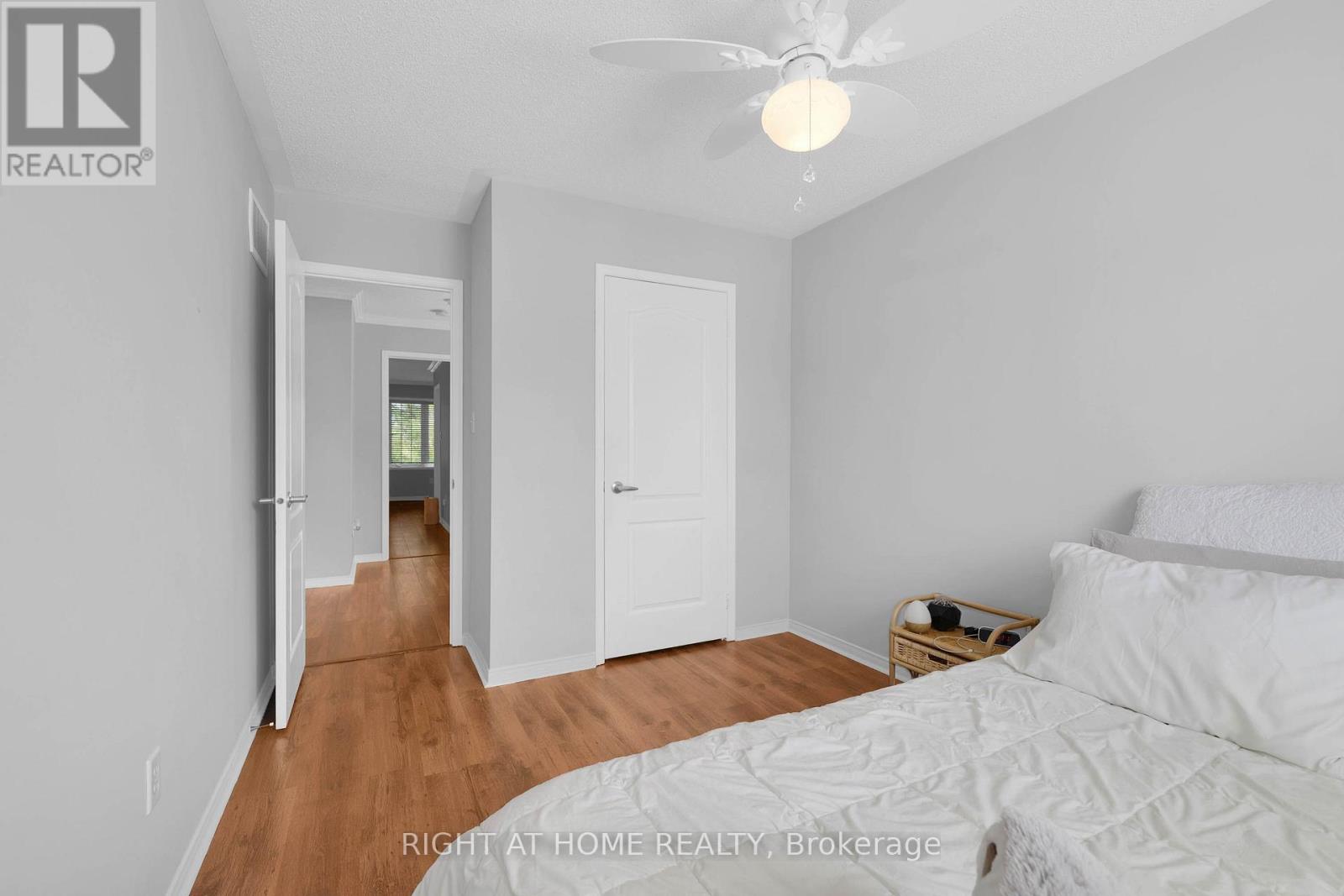 204 BURGESS CRESCENT - 14