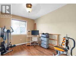 204 Burgess Crescent, Newmarket, ON L3X2T9 Photo 16