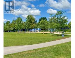 204 Burgess Crescent, Newmarket, ON L3X2T9 Photo 22