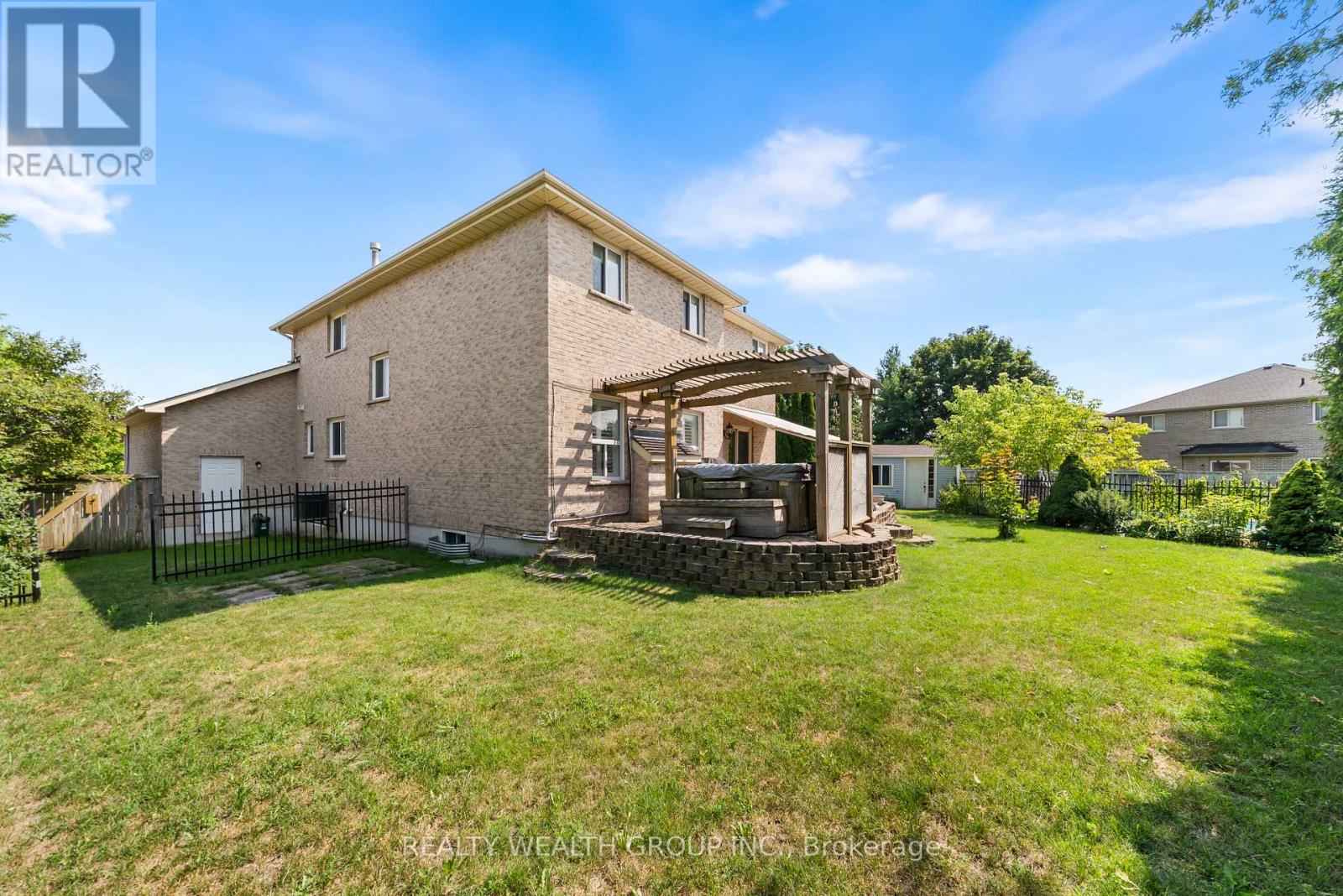32 REYNOLDS LANE - 45