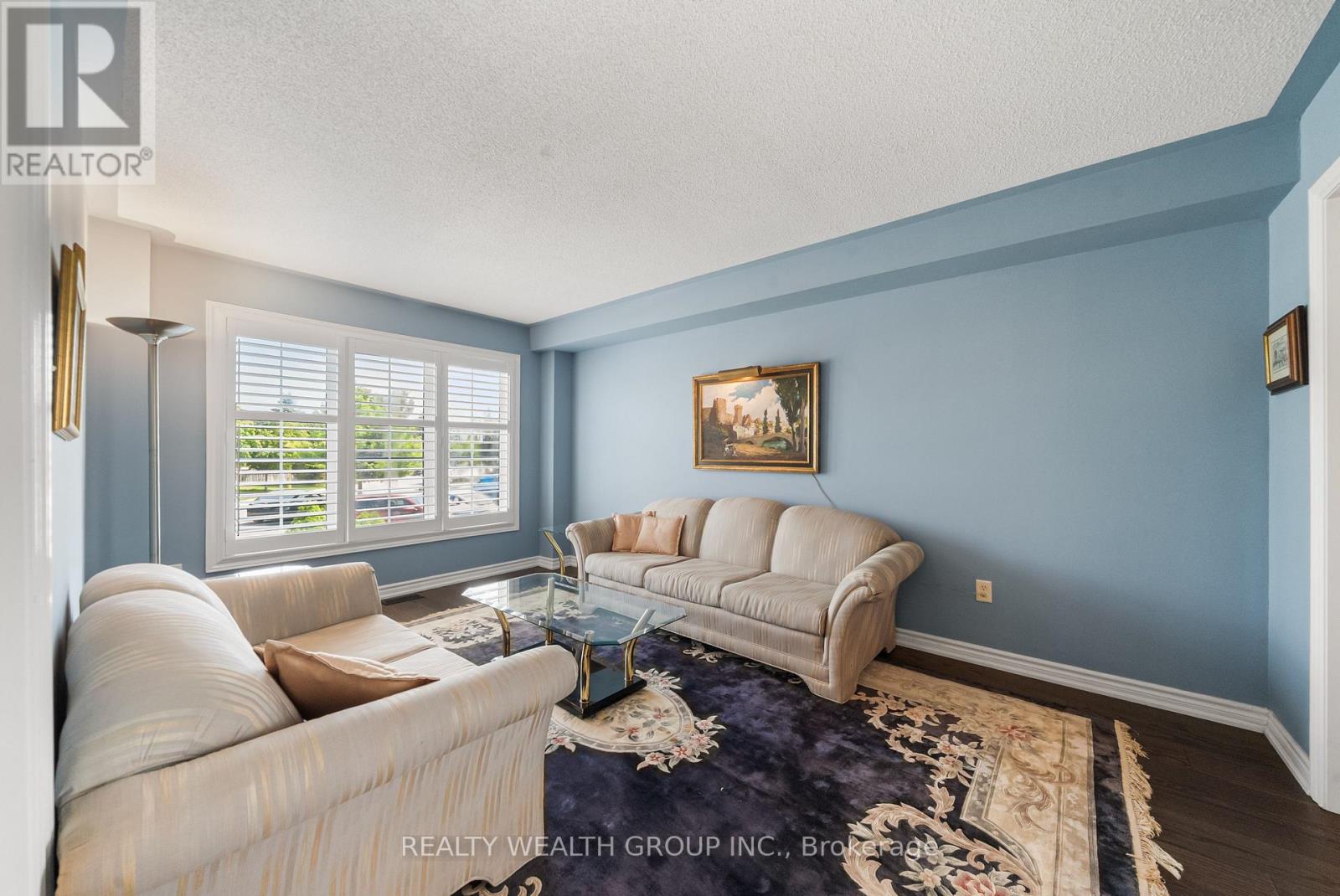 32 REYNOLDS LANE - 5