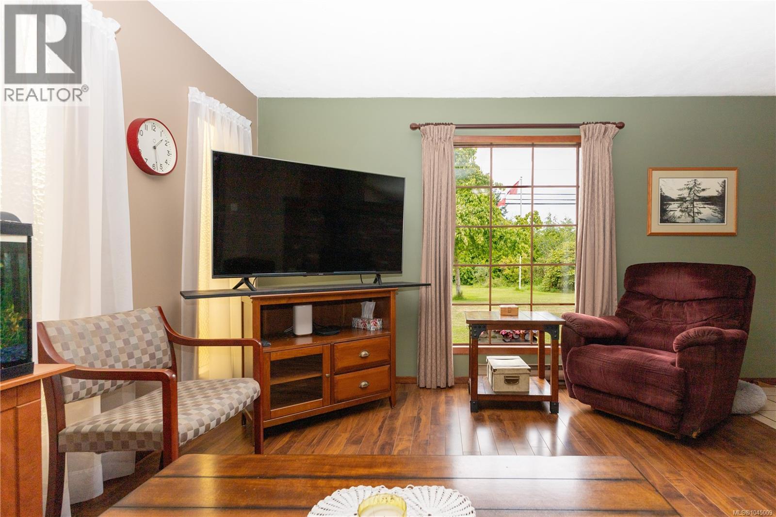 1985 Willis Rd, Campbell River