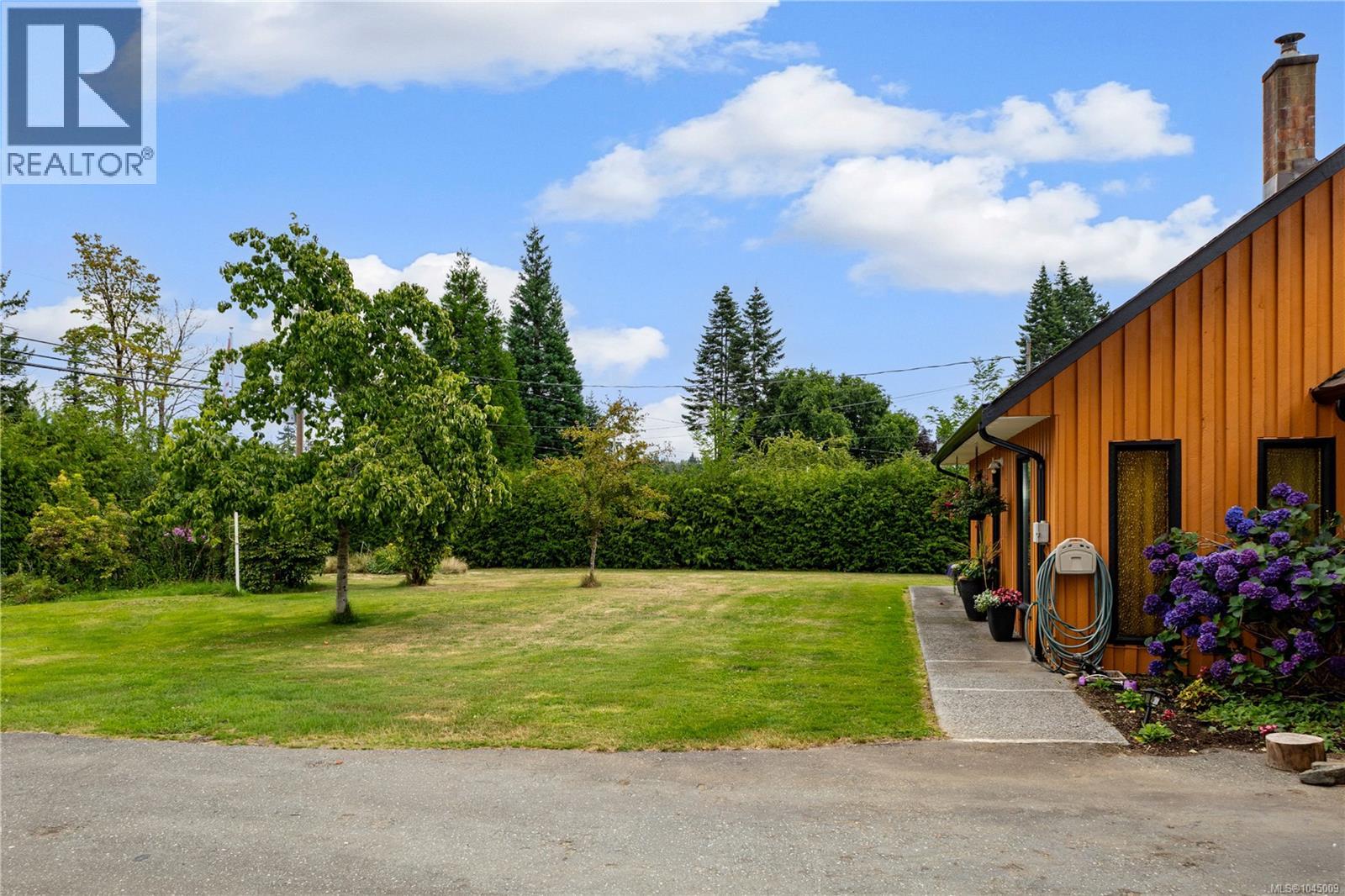 1985 Willis Rd, Campbell River