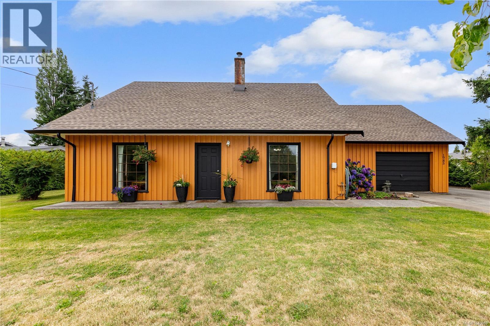1985 Willis Rd, Campbell River