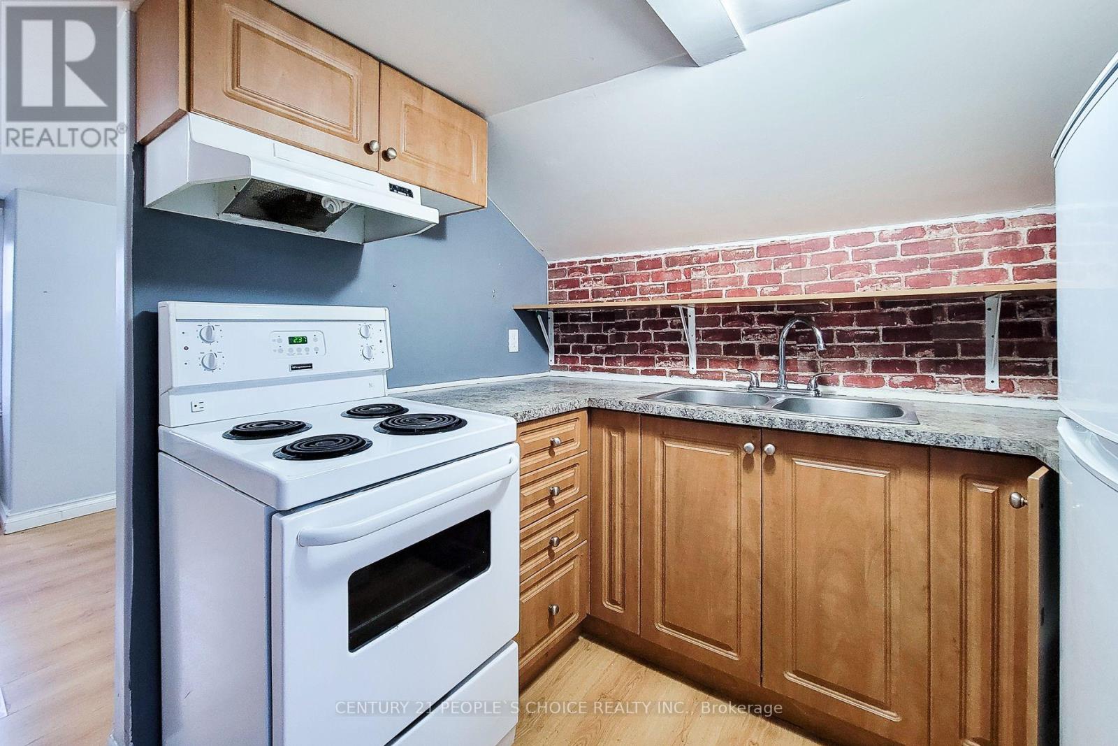 4999 MCRAE STREET - 9