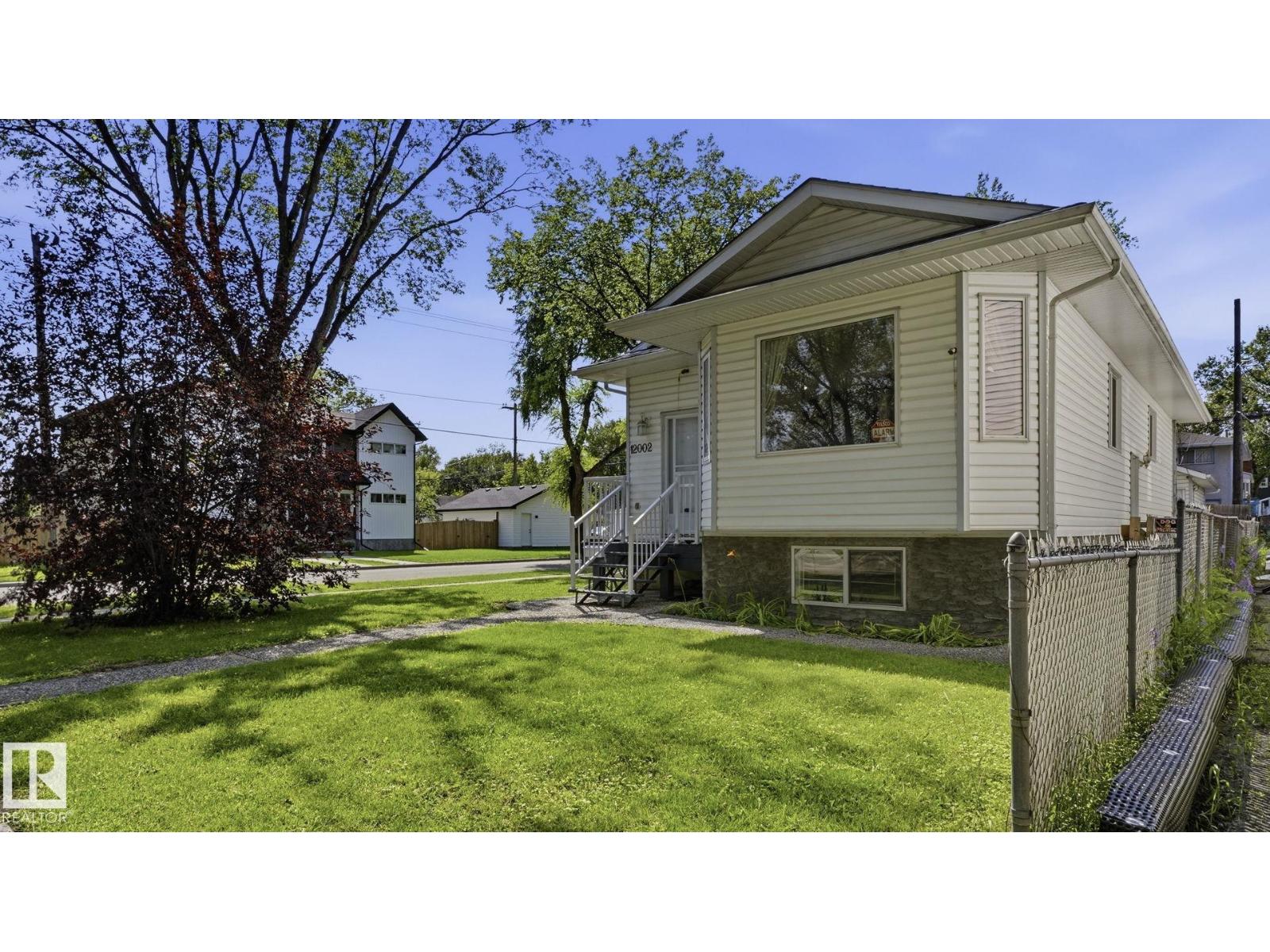 12002 91 ST NW - 2