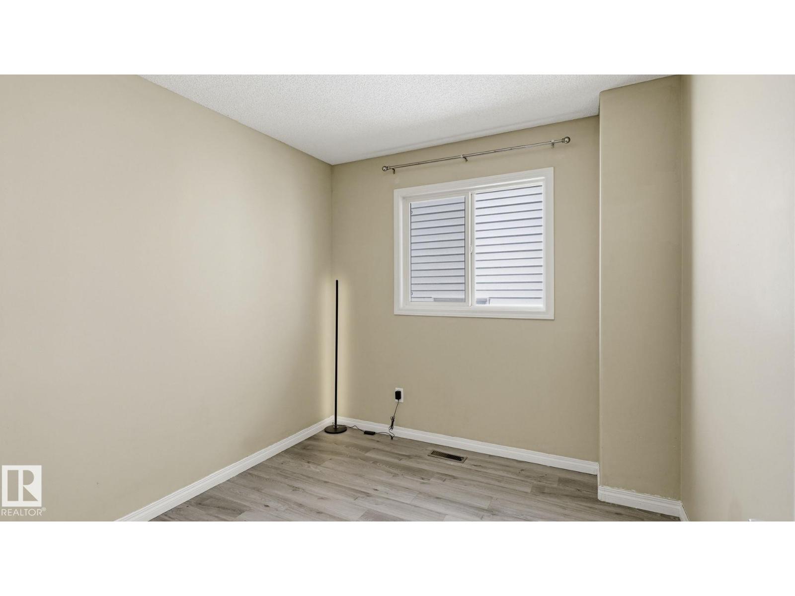 12002 91 ST NW - 20