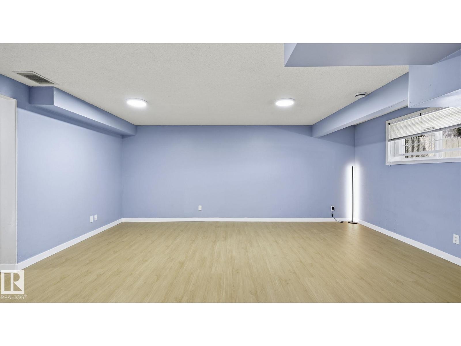 12002 91 ST NW - 29