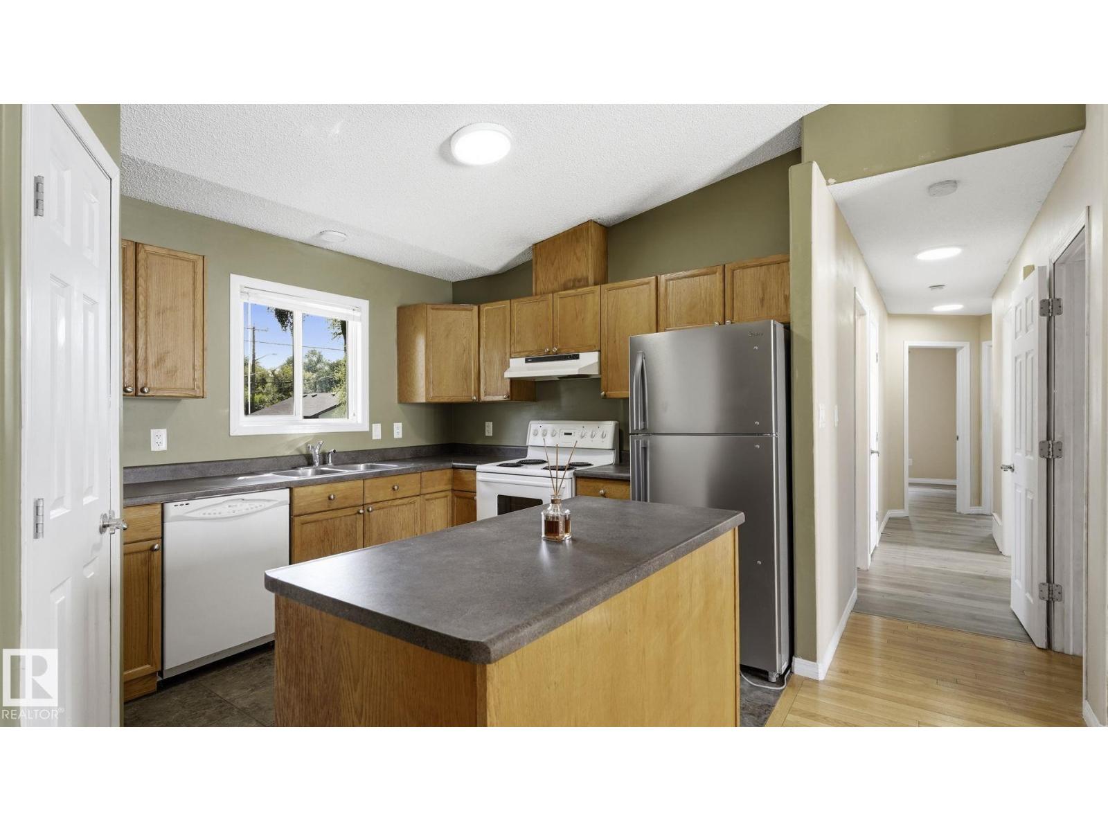 12002 91 ST NW - 14