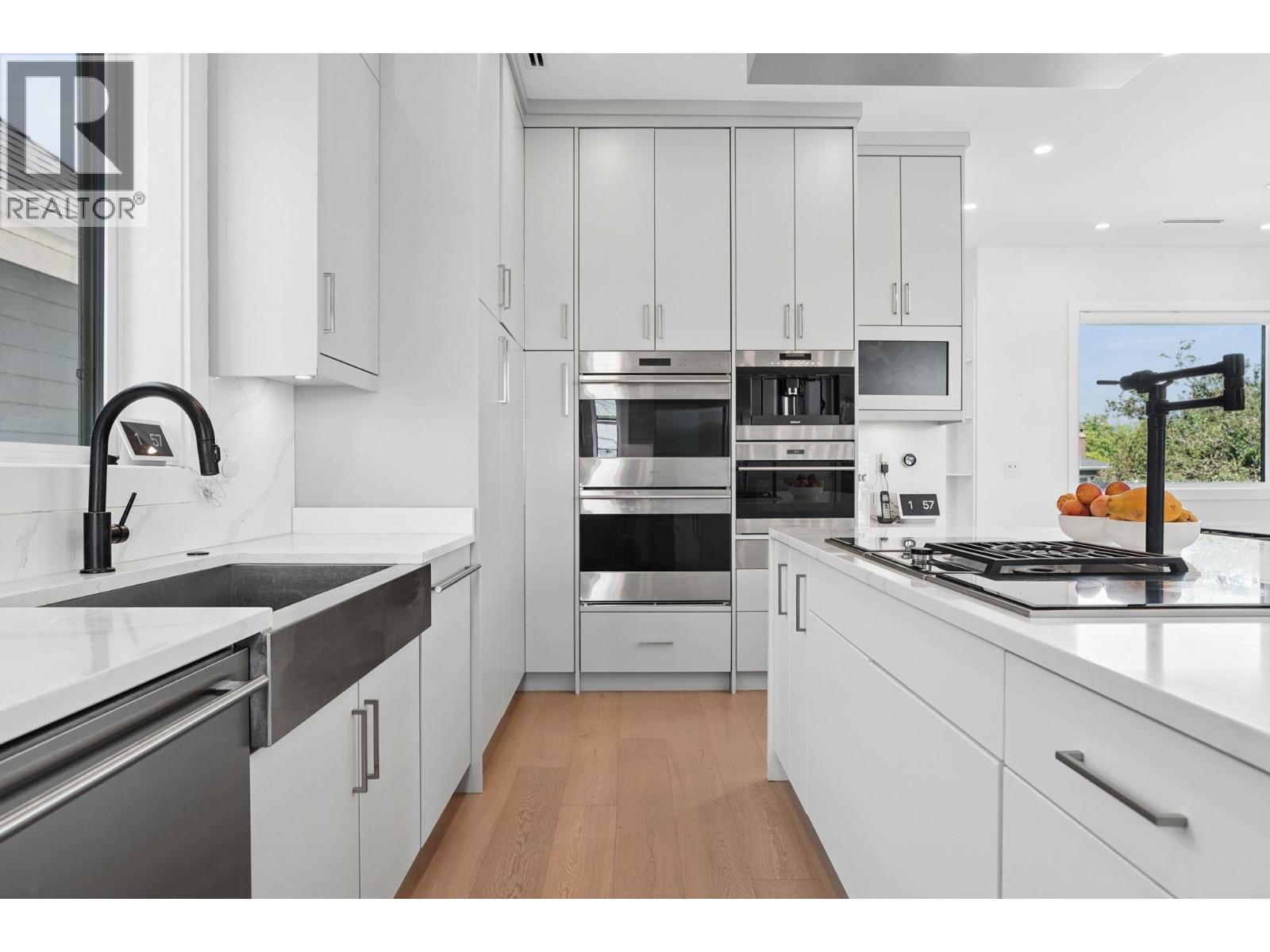 7 Bed, 8 Bath House for Sale in Vancouver – 72 E 57TH AVENUE, Vancouver – MLS# R3152584 - Image 16