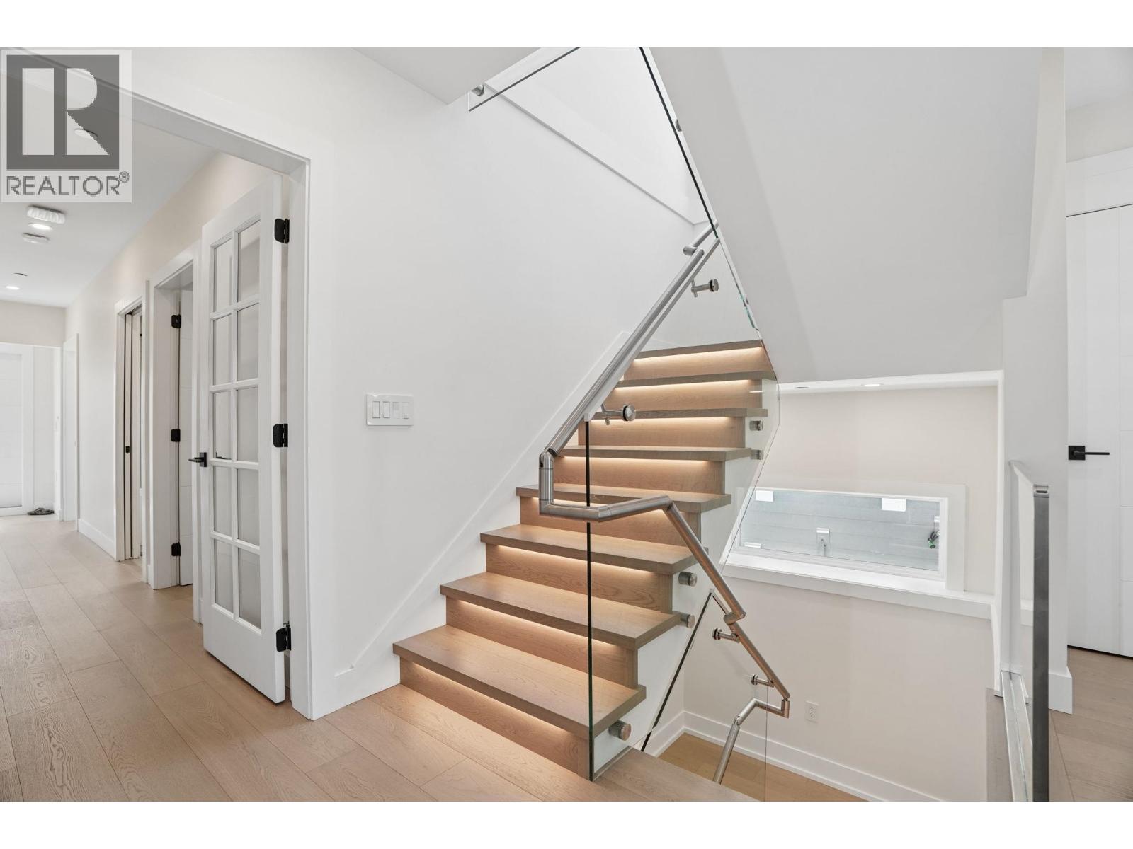 7 Bed, 8 Bath House for Sale in Vancouver – 72 E 57TH AVENUE, Vancouver – MLS# R3152584 - Image 26