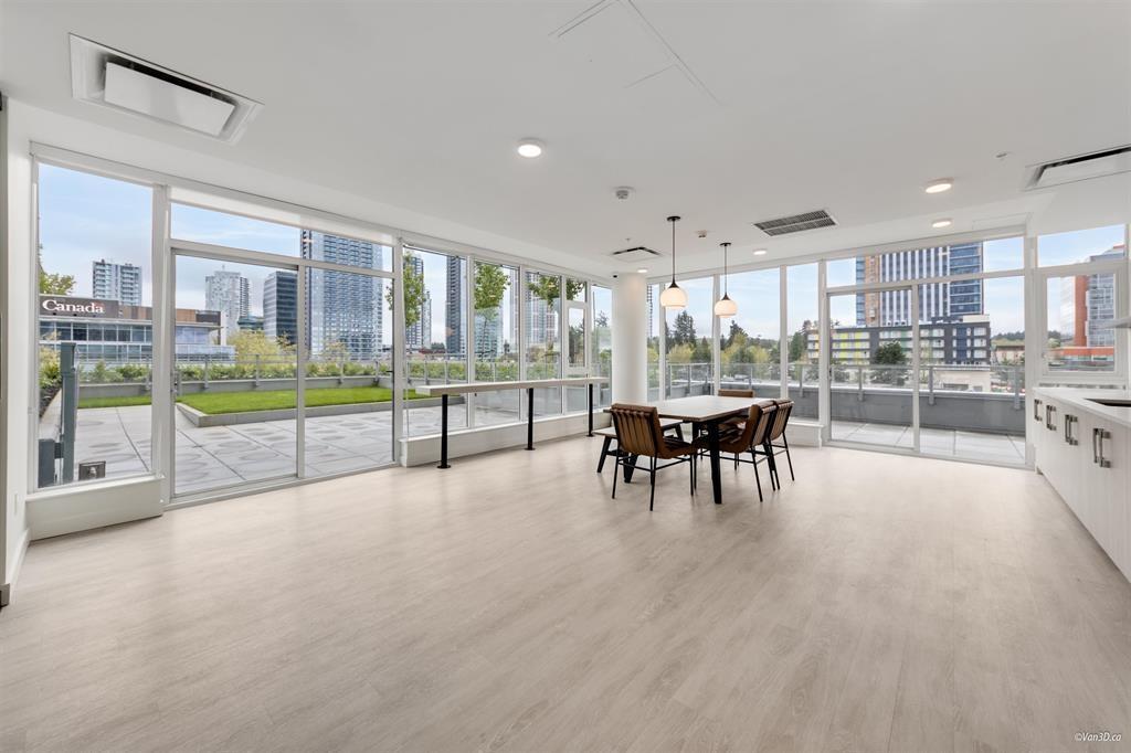 12XX 9675 KING GEORGE BOULEVARD, Surrey