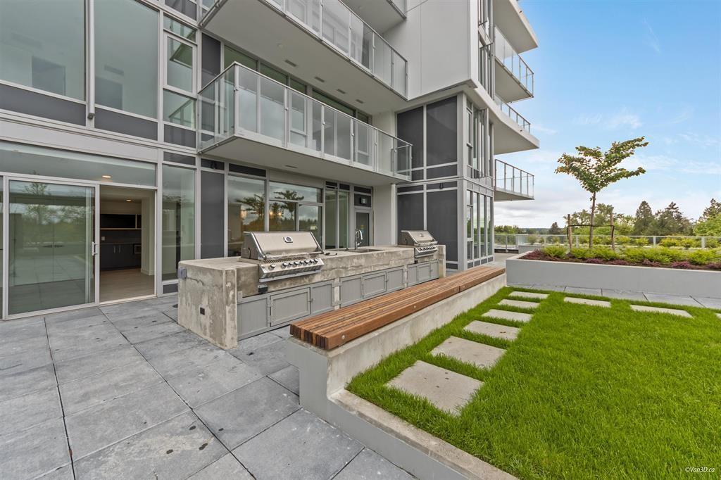 12XX 9675 KING GEORGE BOULEVARD, Surrey