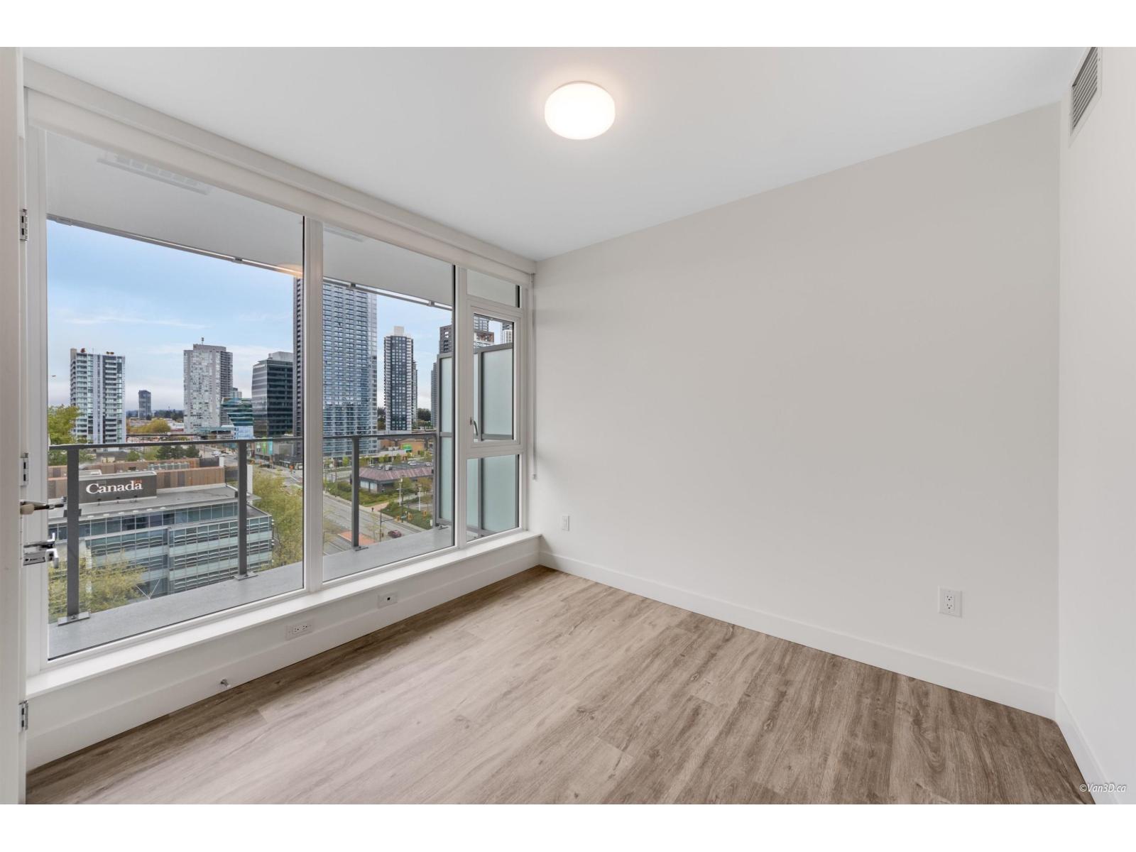 12XX 9675 KING GEORGE BOULEVARD, Surrey