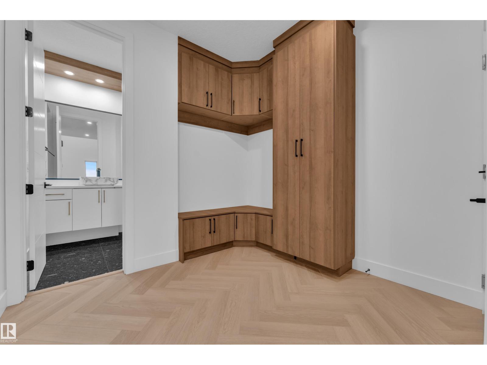 2817 63 AV - Image 11