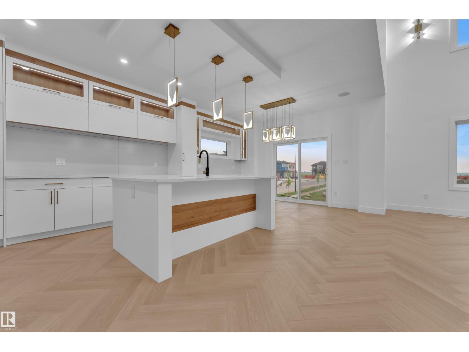 2817 63 AV - Image 16