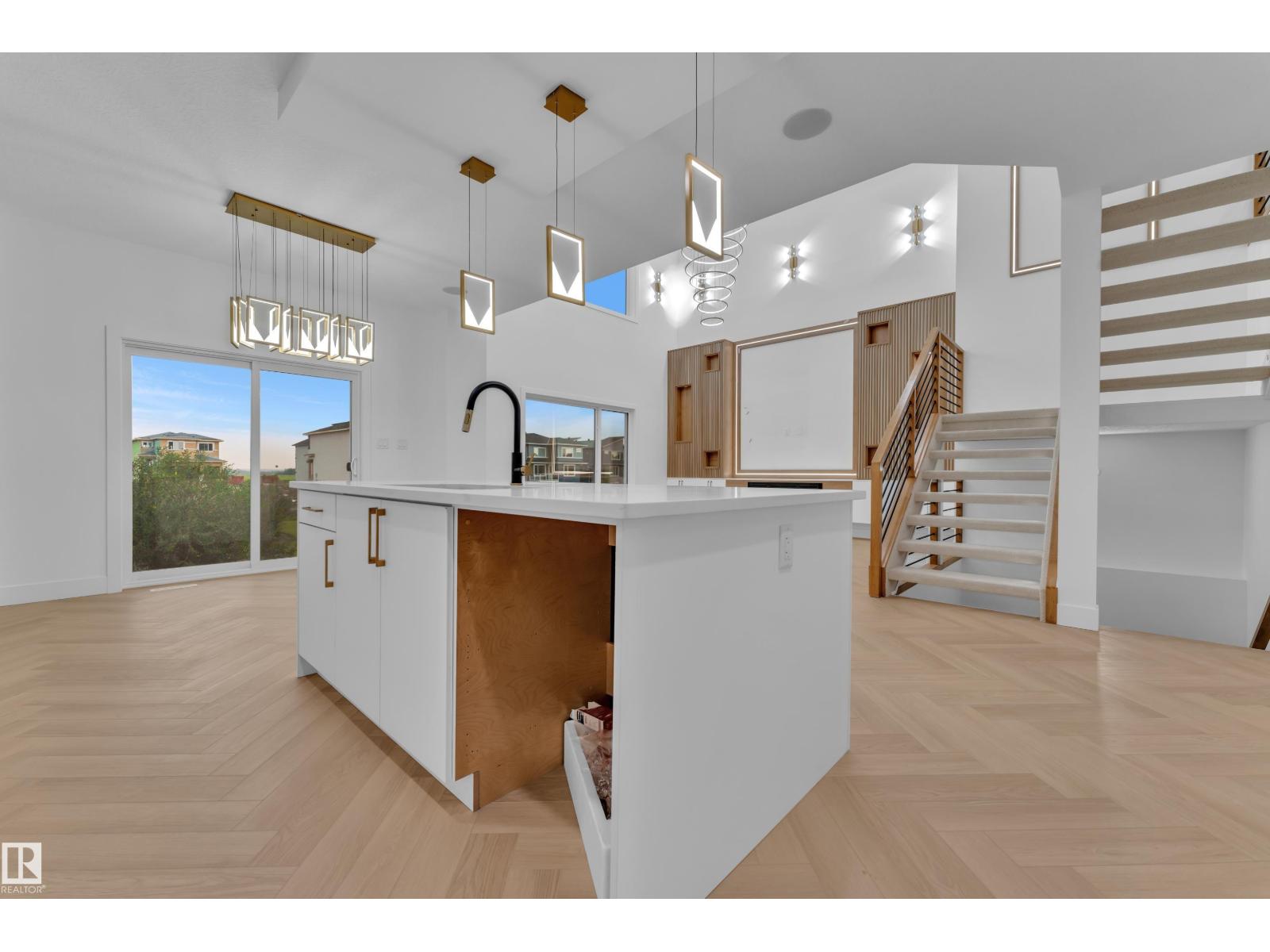 2817 63 AV - Image 24