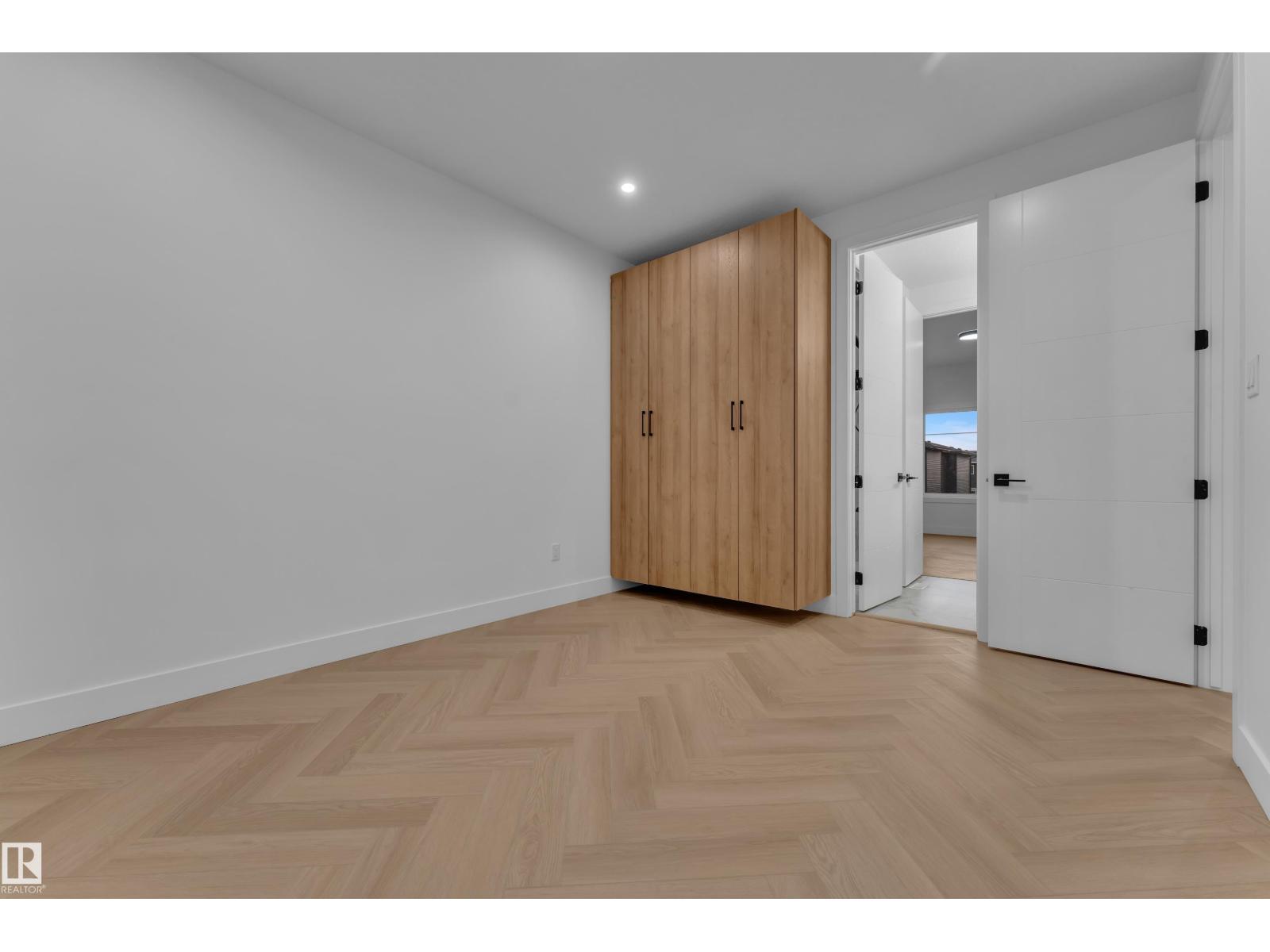 2817 63 AV - Image 37
