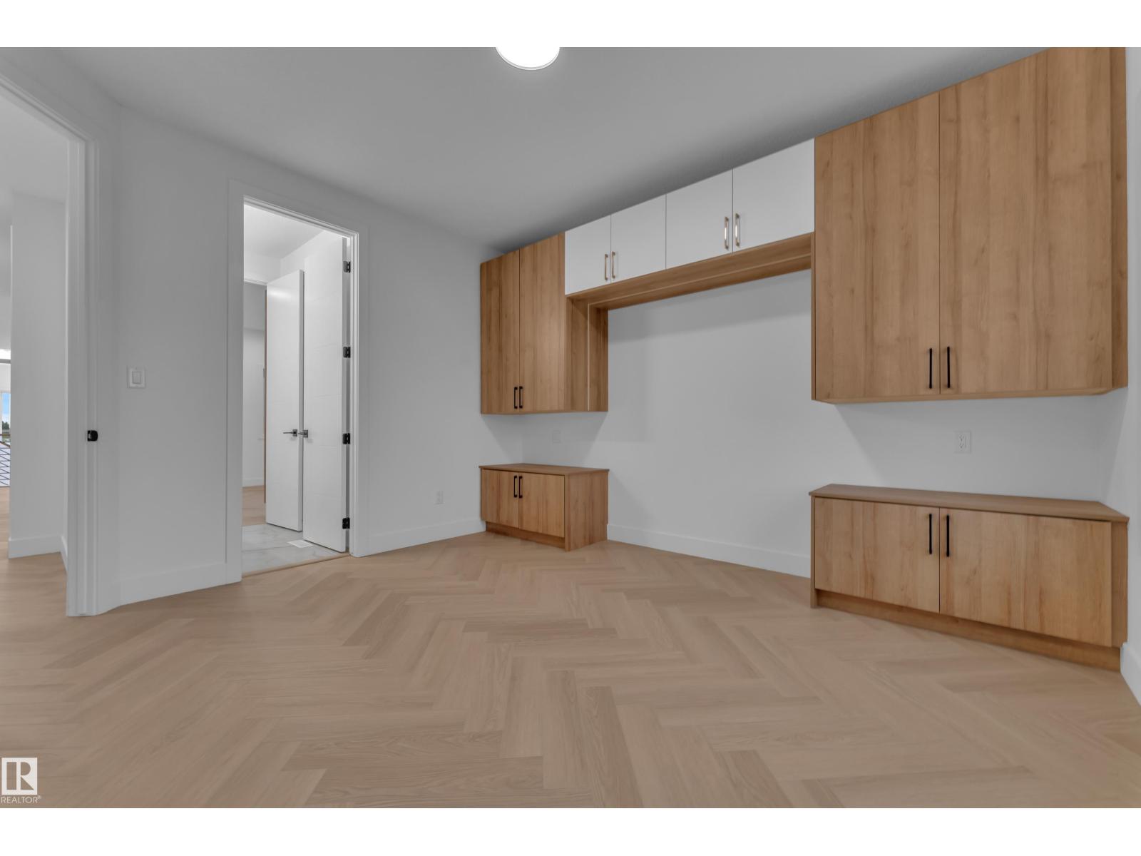 2817 63 AV - Image 45