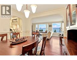 5287 Lost Lake Rd, Nanaimo, BC V9T5E6 Photo 17