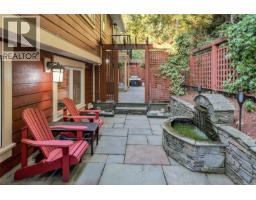 Entrance - 5287 Lost Lake Rd, Nanaimo, BC V9T5E6 Photo 9