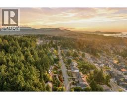 5287 Lost Lake Rd, Nanaimo, BC V9T5E6 Photo 87