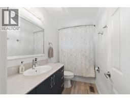 1680 Mt. Dufferin Drive, Kamloops, BC V2E1A2 Photo 13